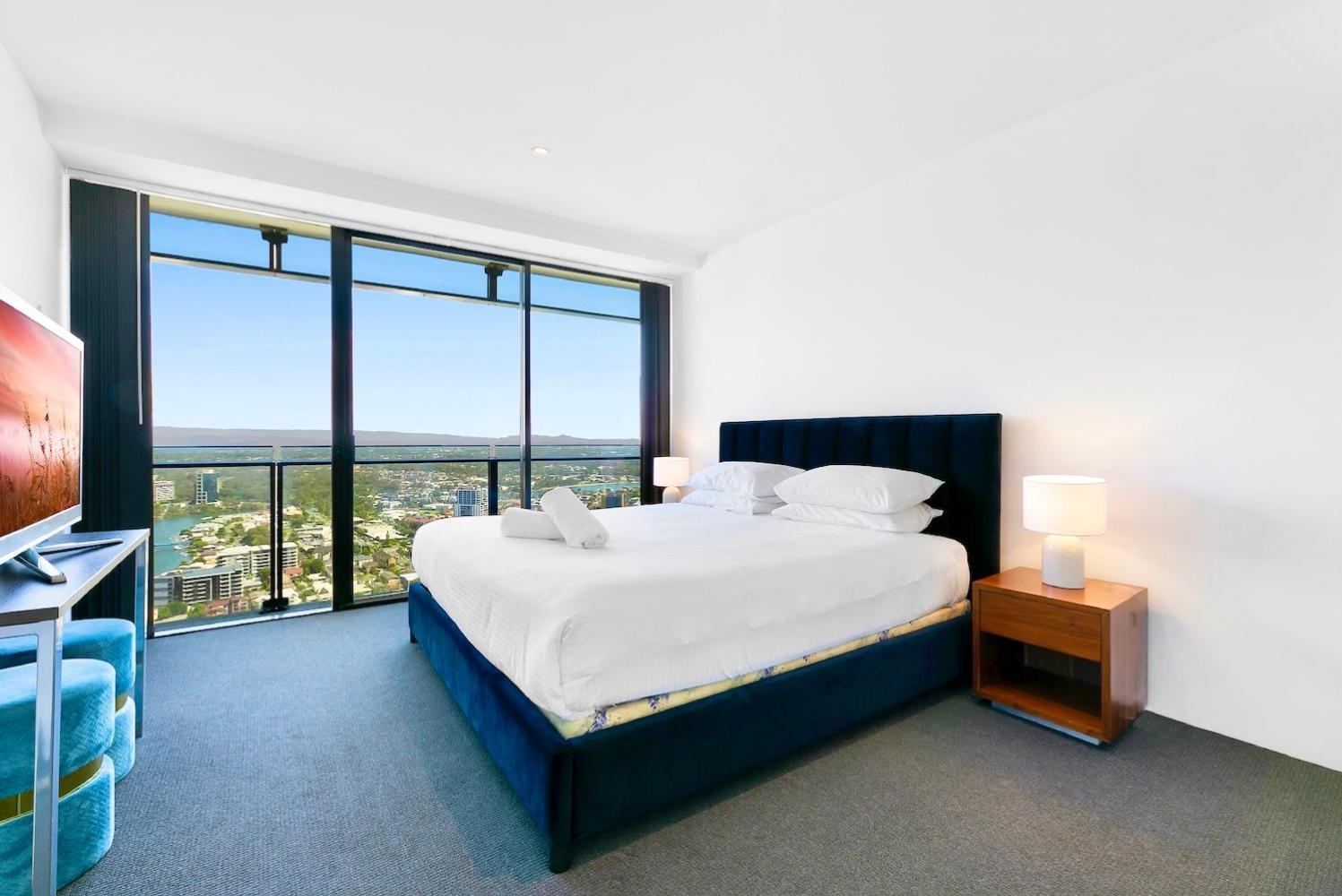 Circle On Cavill Surfers Paradise Apartments-Holiday Paradise Gold Coast Room photo