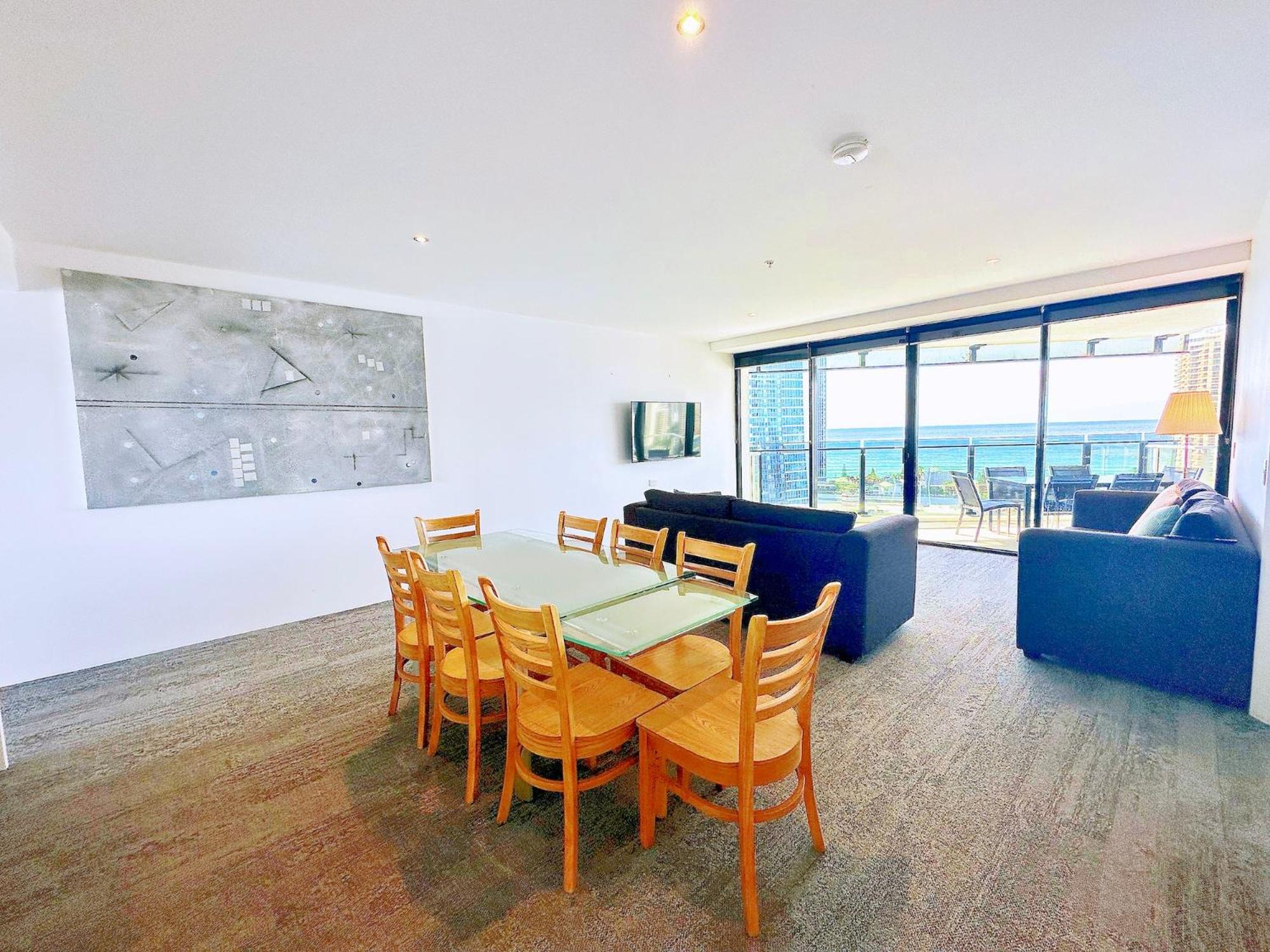 Circle On Cavill Surfers Paradise Apartments-Holiday Paradise Gold Coast Room photo