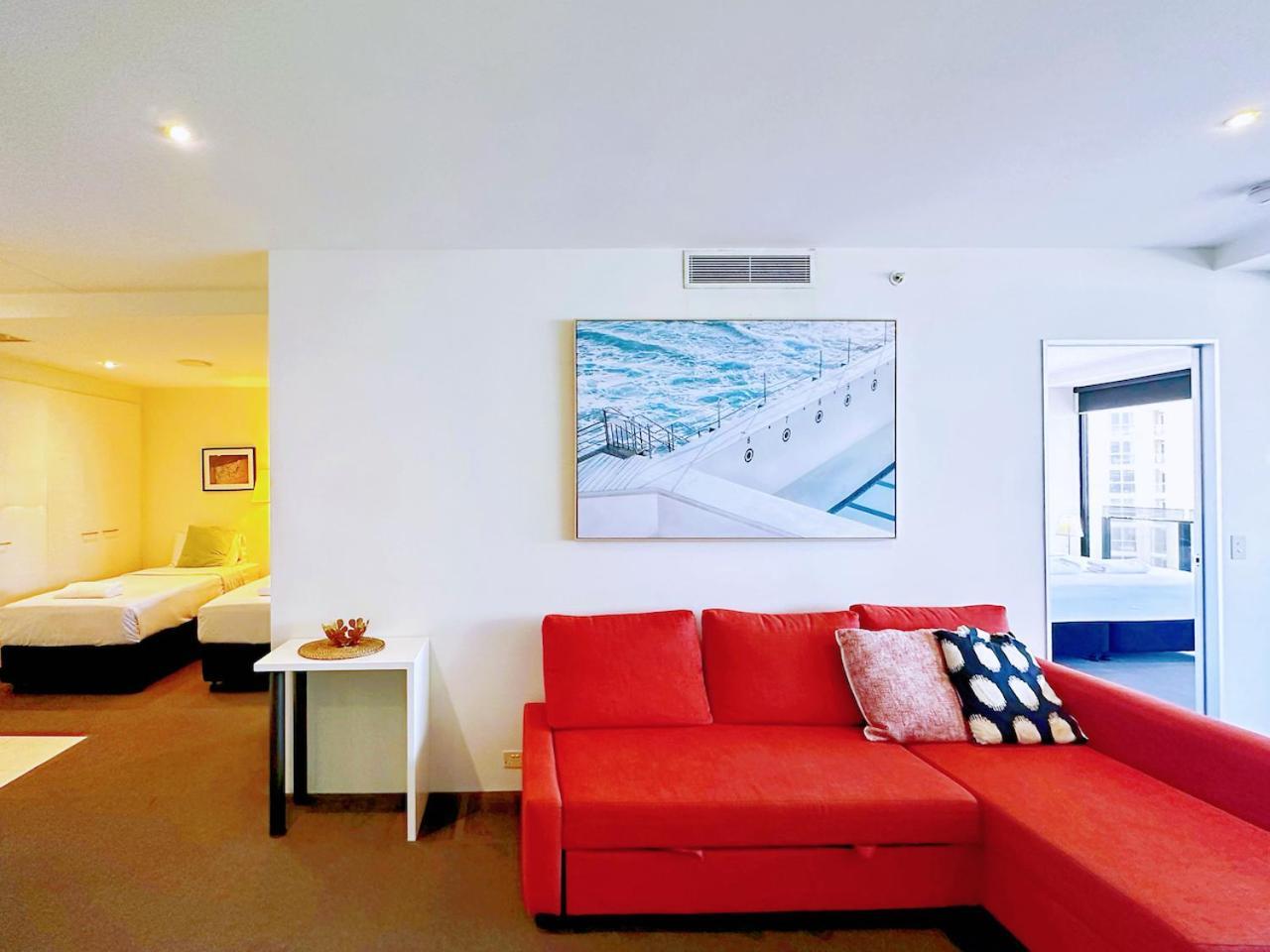 Circle On Cavill Surfers Paradise Apartments-Holiday Paradise Gold Coast Room photo