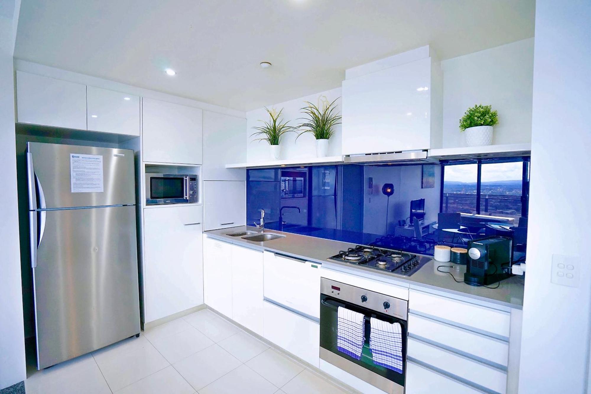 Circle On Cavill Surfers Paradise Apartments-Holiday Paradise Gold Coast Room photo